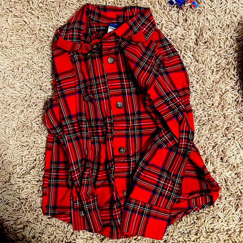 Never worn 2t button down shirt
